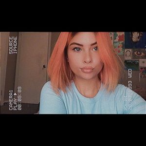 Meet your Posher, Arielle